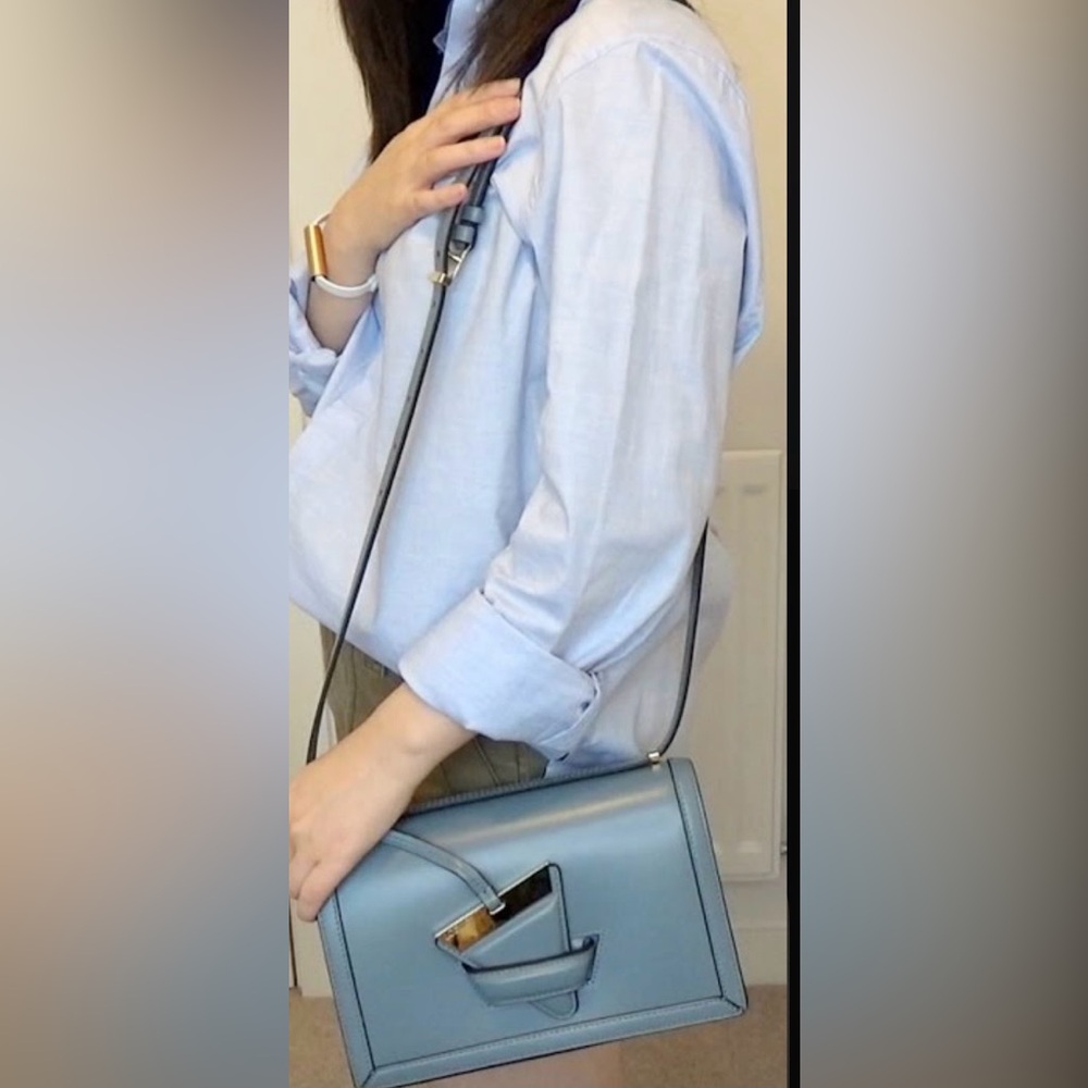 Loewe medium Barcelona Blue Handbag - Picture 2 of 4